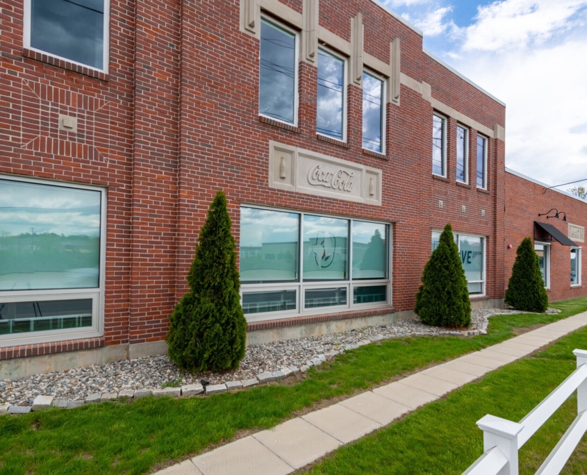 19-23-S-Broadway-Salem-NH-Building-Photo-4-LargeHighDefinition